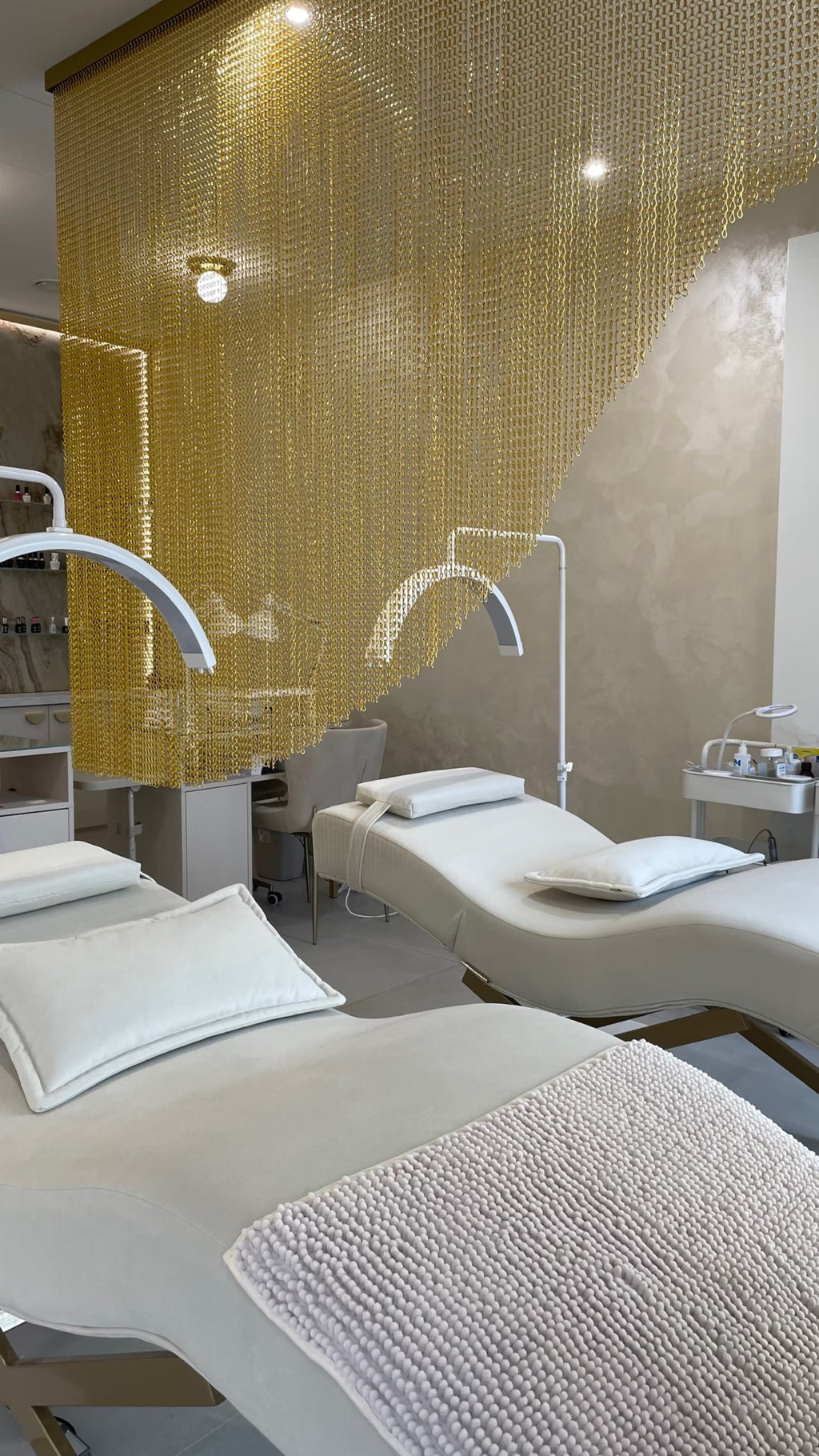 Luxury Bed - Pure